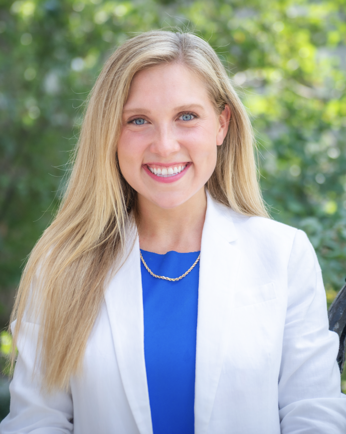 Headshot of Caitlin Dermody